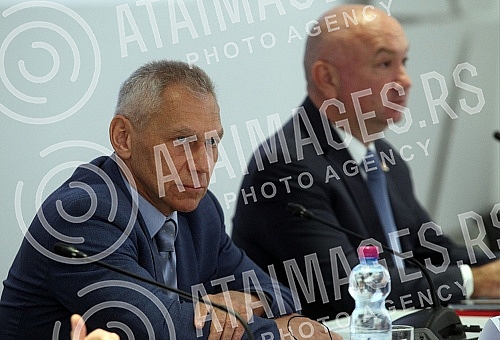 A Serbian - Russian business forum was organized by the Serbian Chamber of Commerce and the Cabinet of the Minister of Innovation and Technological Development in cooperation with the Russian Export Center.Otvoren srpsko - ruski poslovni forum u or