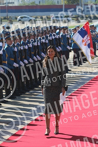 The President of the Republic of Serbia, Aleksandar Vucic, received letters of credence from the new Ambassador of the Kingdom of Sweden, Annika Ben David.Predsednik Republike Srbije Aleksandar Vucic primio je akreditivna pisma nove ambasadorke Kra