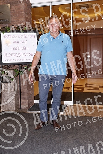 Pevac Bane Bojanic je organizoavo proslavu 18 rodjendana cerke Aleksandre u hotelu Majdan.Pevac Bane Bojanic je organizoavo proslavu 18 rodjendana cerke Aleksandre u hotelu Majdan.