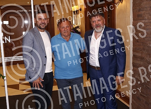 Pevac Bane Bojanic je organizoavo proslavu 18 rodjendana cerke Aleksandre u hotelu Majdan.Pevac Bane Bojanic je organizoavo proslavu 18 rodjendana cerke Aleksandre u hotelu Majdan.