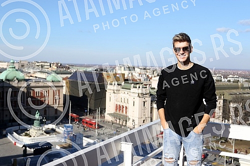 Andrija Jo brought together youtubers and friends to co-host the premiere of 