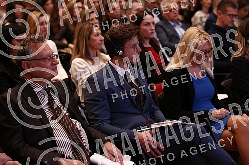 Conference E-invoices and electronic payments for a more competitive economy.Konferencija E-fakture i elektronska placanja za konkurentniju privredu.