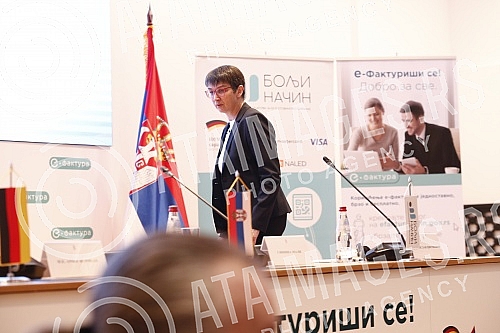 Conference E-invoices and electronic payments for a more competitive economy.Konferencija E-fakture i elektronska placanja za konkurentniju privredu.