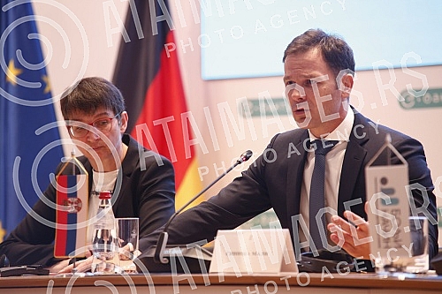 Conference E-invoices and electronic payments for a more competitive economy.Konferencija E-fakture i elektronska placanja za konkurentniju privredu.