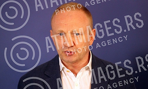 In the premises of the Party of Freedom and Justice, a press conference of the President of the SSP, Dragan Djilas, on the trial for the alleged violation of the ban on movement during curfew.U prostorijama Stranke slobode i pravde konferencija za 