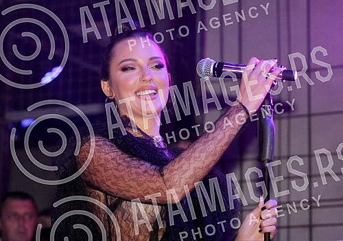 Performance of Aleksandra Prijovic held in night club Gotik.Nastup Aleksandre Prijovic u nocnom klubu Gotik.