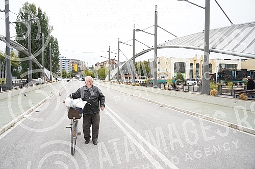 The day after the demonstrations by the force of the Rosu special unit of the so-called State of Kosovo over the Serbs, Kosovska Mitrovica is peaceful.Dan posle demonstracija sile specijalne jedinice Rosu takozvane Drzave Kosovo nad Srbimu Kosovsko