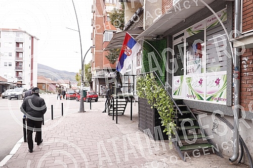 The day after the demonstrations by the force of the Rosu special unit of the so-called State of Kosovo over the Serbs, Kosovska Mitrovica is peaceful.Dan posle demonstracija sile specijalne jedinice Rosu takozvane Drzave Kosovo nad Srbimu Kosovsko