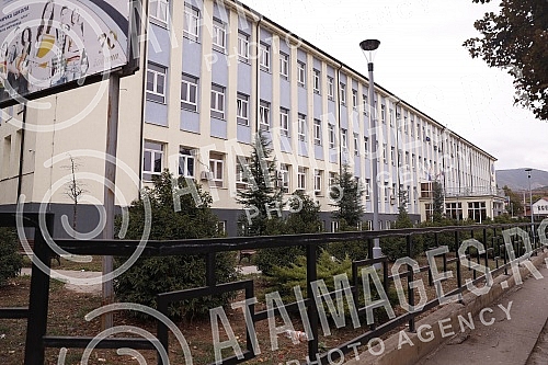 The day after the demonstrations by the force of the Rosu special unit of the so-called State of Kosovo over the Serbs, Kosovska Mitrovica is peaceful.Dan posle demonstracija sile specijalne jedinice Rosu takozvane Drzave Kosovo nad Srbimu Kosovsko