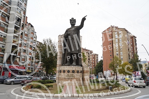 The day after the demonstrations by the force of the Rosu special unit of the so-called State of Kosovo over the Serbs, Kosovska Mitrovica is peaceful.Dan posle demonstracija sile specijalne jedinice Rosu takozvane Drzave Kosovo nad Srbimu Kosovsko