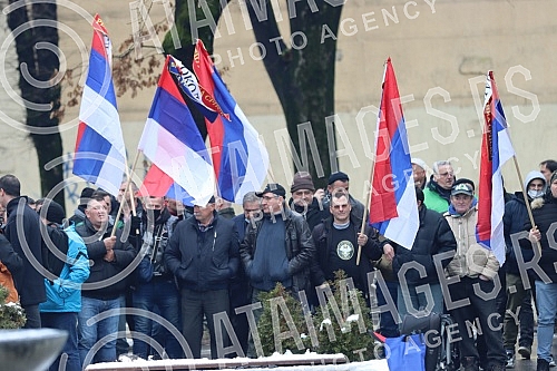 A special session of the National Assembly has begun in Banja Luka, where deputies will discuss the document 