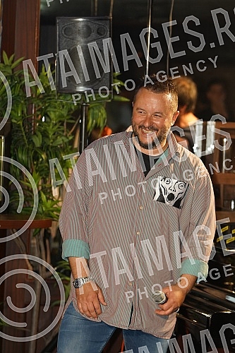 The finals of the Schweppes Mixology Session 2022 competition were held at Ellington's bar hital Hyatt Regency.Finale takmicenja Schweppes Mixology Session 2022 odrzano je klubu Ellington's bar hital Hyatt Regency.