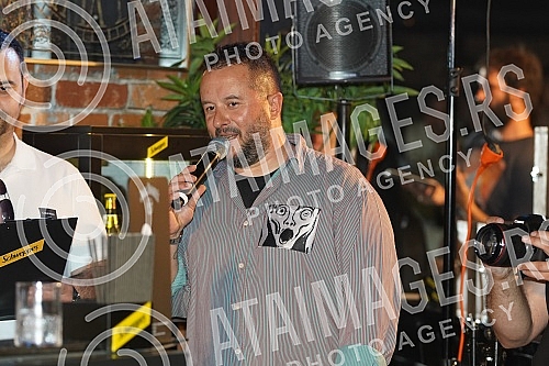 The finals of the Schweppes Mixology Session 2022 competition were held at Ellington's bar hital Hyatt Regency.Finale takmicenja Schweppes Mixology Session 2022 odrzano je klubu Ellington's bar hital Hyatt Regency.