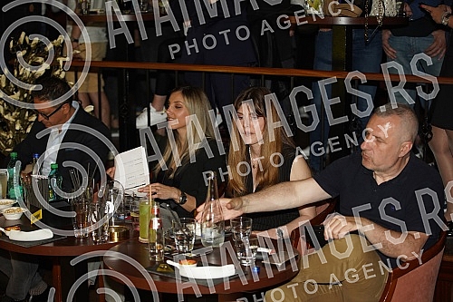 The finals of the Schweppes Mixology Session 2022 competition were held at Ellington's bar hital Hyatt Regency.Finale takmicenja Schweppes Mixology Session 2022 odrzano je klubu Ellington's bar hital Hyatt Regency.