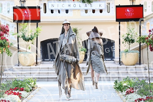 American fashion night, held at the Embassy of the United States, representing one of the most famous American fashion brands Nicholas K.Noc americke mode, odrzan u ambasadi Sjedinjenih Americkih Drzava predstavljajuci jedan od najpoznatijih americk