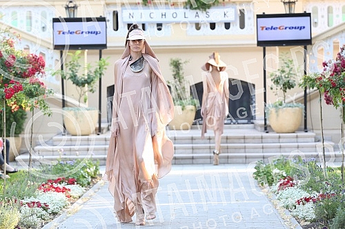 American fashion night, held at the Embassy of the United States, representing one of the most famous American fashion brands Nicholas K.Noc americke mode, odrzan u ambasadi Sjedinjenih Americkih Drzava predstavljajuci jedan od najpoznatijih americk