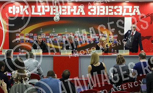 Press conference of Arsenal FC held on stadium Rajko Mitic. Konferencija FK Arsenal odrzana na station Rajko Mitic. 