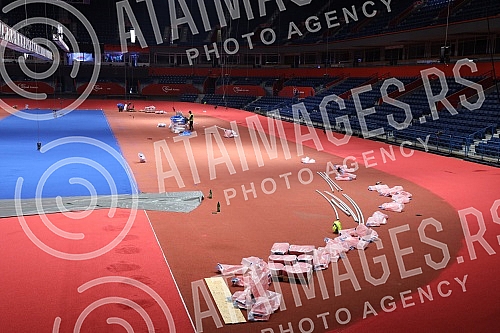 In the Stark Arena, works are underway on setting up an athletics track and preparing an athletic battlefield for the upcoming World Athletics Championships.U Stark areni u toku su radovi na postavljanju atletske staze i spremanje atletskog bojista