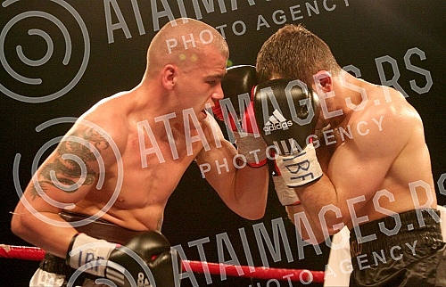 Pinki boxing night. Welter: Stefan Stevanovic (Serbia) vs Karlo Tabaghua (Sweden) Bout for IBF Youth welter title.Vece profi boksa u Pinkiju, Velter kategorija: Stefan Stevanovic (Srbija) - Karlo Tabaghua (Svedska). 