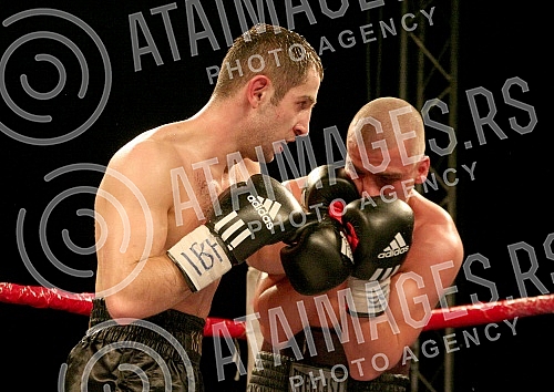 Pinki boxing night. Welter: Stefan Stevanovic (Serbia) vs Karlo Tabaghua (Sweden) Bout for IBF Youth welter title.Vece profi boksa u Pinkiju, Velter kategorija: Stefan Stevanovic (Srbija) - Karlo Tabaghua (Svedska). 