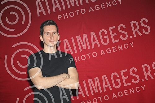 The final of online talent show held in Serbia Discovered by Coke!Finale online talent show-a u Srbiji Discovered by Coke!