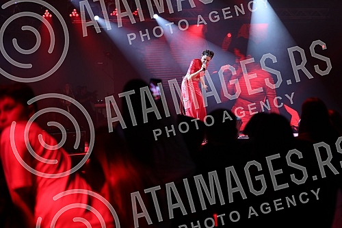 The final of online talent show held in Serbia Discovered by Coke!Finale online talent show-a u Srbiji Discovered by Coke!