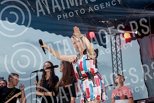 Concert on the occasion of the Day of the Municipality of Celinac on the Square in front of the Municipality. Koncert povodom Dana opstine Celinac na Trgu ispred Opstine.