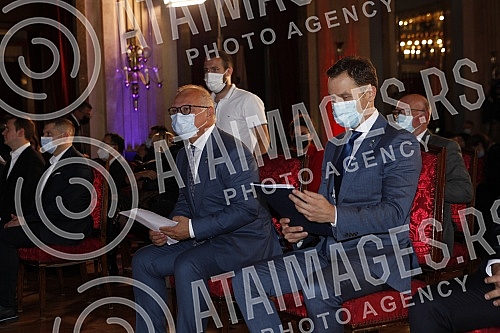 The contractual agreement for the Project of infrastructure construction and filling of the plateau for the metro depot in Makisko polje in Belgrade was signed in the ceremonial hall of the Old Palace.Ugovorni sporazum za Projekat izgradnje infrast