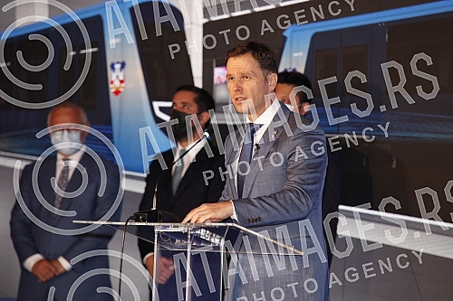 The contractual agreement for the Project of infrastructure construction and filling of the plateau for the metro depot in Makisko polje in Belgrade was signed in the ceremonial hall of the Old Palace.Ugovorni sporazum za Projekat izgradnje infrast