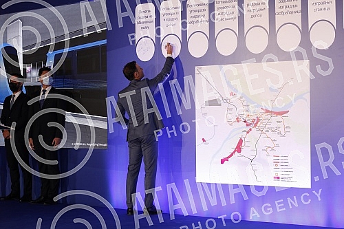 The contractual agreement for the Project of infrastructure construction and filling of the plateau for the metro depot in Makisko polje in Belgrade was signed in the ceremonial hall of the Old Palace.Ugovorni sporazum za Projekat izgradnje infrast