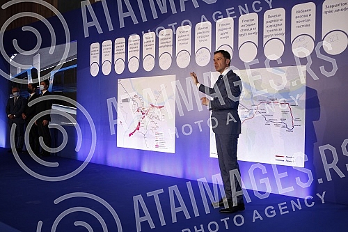 The contractual agreement for the Project of infrastructure construction and filling of the plateau for the metro depot in Makisko polje in Belgrade was signed in the ceremonial hall of the Old Palace.Ugovorni sporazum za Projekat izgradnje infrast