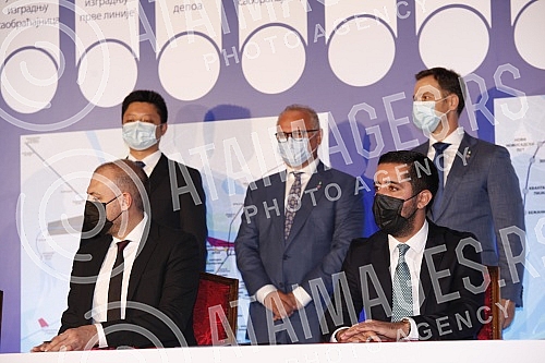 The contractual agreement for the Project of infrastructure construction and filling of the plateau for the metro depot in Makisko polje in Belgrade was signed in the ceremonial hall of the Old Palace.Ugovorni sporazum za Projekat izgradnje infrast