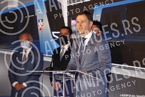 The contractual agreement for the Project of infrastructure construction and filling of the plateau for the metro depot in Makisko polje in Belgrade was signed in the ceremonial hall of the Old Palace.Ugovorni sporazum za Projekat izgradnje infrast