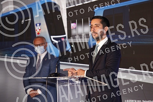 The contractual agreement for the Project of infrastructure construction and filling of the plateau for the metro depot in Makisko polje in Belgrade was signed in the ceremonial hall of the Old Palace.Ugovorni sporazum za Projekat izgradnje infrast