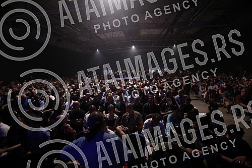 The concert of Nick Mason's Saucerful of Secrets, which performs music by Pink Floyd, was held at the Belexpo Center.Koncert sastava Nick Mason's Saucerful of Secrets, koji izvodi muziku Pink Floyda, odrzan je u Belexpo centru