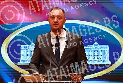 The Serbian movement Dveri submitted to the President of the National Assembly of the Republic of Serbia a Resolution on the occupied Autonomous Province of Kosovo and Metohija, and the deputy president of the parliamentary group Dveri - Patriotic Bl