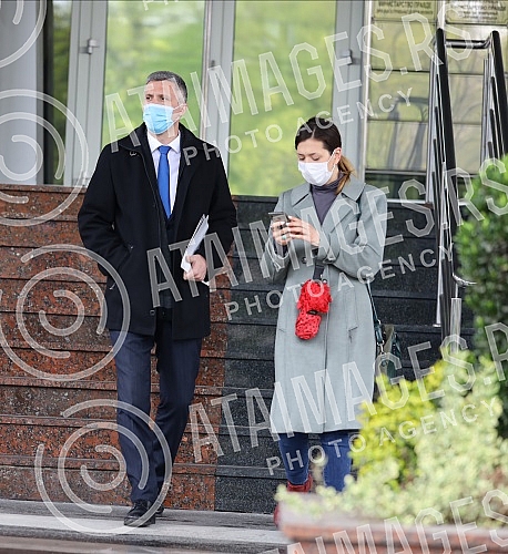 President of Dveri Bosko Obradovic and Vice President of the Executive Board of Dveri Slavisa Miletic held a press conference in front of the building of the Ministry of Mining and Energy, with the topic: 