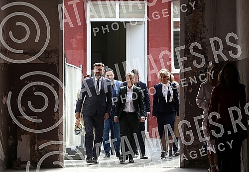 The Prime Minister of the Republic of Serbia, Ana Brnabic, attended the signing of the Memorandum of Cooperation on the development of a dual model of studies in higher education in the building of the Aviation Academy. Predsednica Vlade Republike 