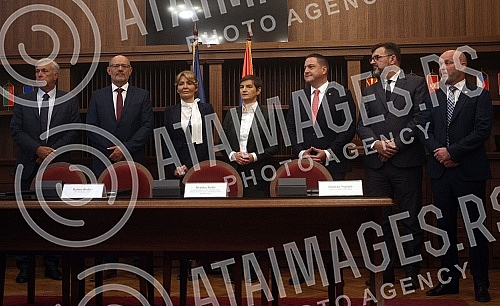 The Prime Minister of the Republic of Serbia, Ana Brnabic, attended the signing of the Memorandum of Cooperation on the development of a dual model of studies in higher education in the building of the Aviation Academy. Predsednica Vlade Republike 