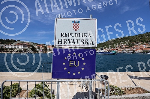 Vela Luka is a town and port on the island of Korcula and the seat of the municipality of the same name in Croatia, and administratively belongs to the Dubrovnik-Neretva County.Vela Luka je gradic i luka na ostrvu Korcula i sediste istoimene opstin