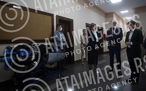 The Prime Minister of the Republic of Serbia, Ana Brnabic, attended the signing of the Memorandum of Cooperation on the development of a dual model of studies in higher education in the building of the Aviation Academy. Predsednica Vlade Republike 