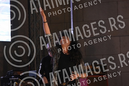 On the occasion of celebrating its 40th birthday, the legendary low rock band Kerber performed on the Summer Stage of the Niska Fortress. Povodom obelezavanja 40. rodjendana, legendarna niska rok grupa Kerber nastupiila je na Letnjoj pozornici Nisk