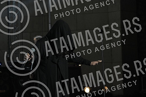 On the occasion of celebrating its 40th birthday, the legendary low rock band Kerber performed on the Summer Stage of the Niska Fortress. Povodom obelezavanja 40. rodjendana, legendarna niska rok grupa Kerber nastupiila je na Letnjoj pozornici Nisk