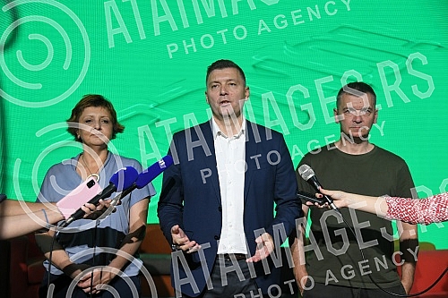 The open civic platform Akcija, the Environmental Uprising Movement and the Assembly of Free Serbia, which ran in the April elections within the Moramo coalition, formed a new, unified green-left political organization Together, and the founding asse