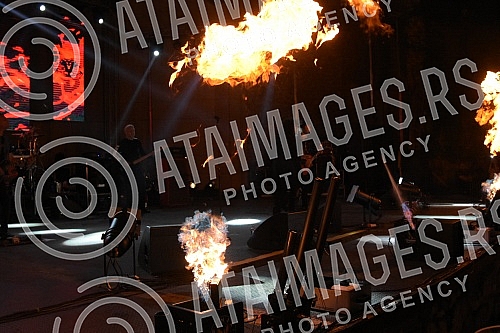 On the occasion of celebrating its 40th birthday, the legendary low rock band Kerber performed on the Summer Stage of the Niska Fortress. Povodom obelezavanja 40. rodjendana, legendarna niska rok grupa Kerber nastupiila je na Letnjoj pozornici Nisk