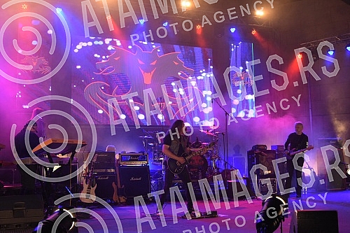 On the occasion of celebrating its 40th birthday, the legendary low rock band Kerber performed on the Summer Stage of the Niska Fortress. Povodom obelezavanja 40. rodjendana, legendarna niska rok grupa Kerber nastupiila je na Letnjoj pozornici Nisk