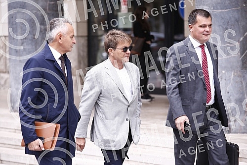 In the First Basic Court in Belgrade, the trial of actor and director Dragan Bjelogrlic should continue regarding accusations of violent behavior against fellow director Predrag Antonijevic.