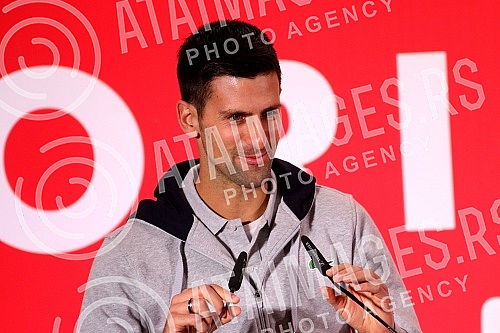 HR simulation - Original talks organized by the Djokovic Foundation.HR simulacija - Originalni razgovori u organizaciji Djokovic fondacije.