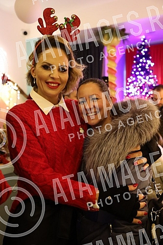 Opening of Vuk's Christmas Corner - the first Christmas concept pop-up store in Belgrade.Otvaranje Vukovog bozicnog kutka - prve Christmas concept pop-up prodavnice u Beogradu.