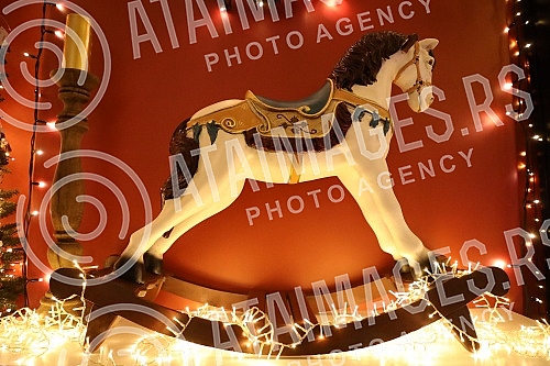 Opening of Vuk's Christmas Corner - the first Christmas concept pop-up store in Belgrade.Otvaranje Vukovog bozicnog kutka - prve Christmas concept pop-up prodavnice u Beogradu.